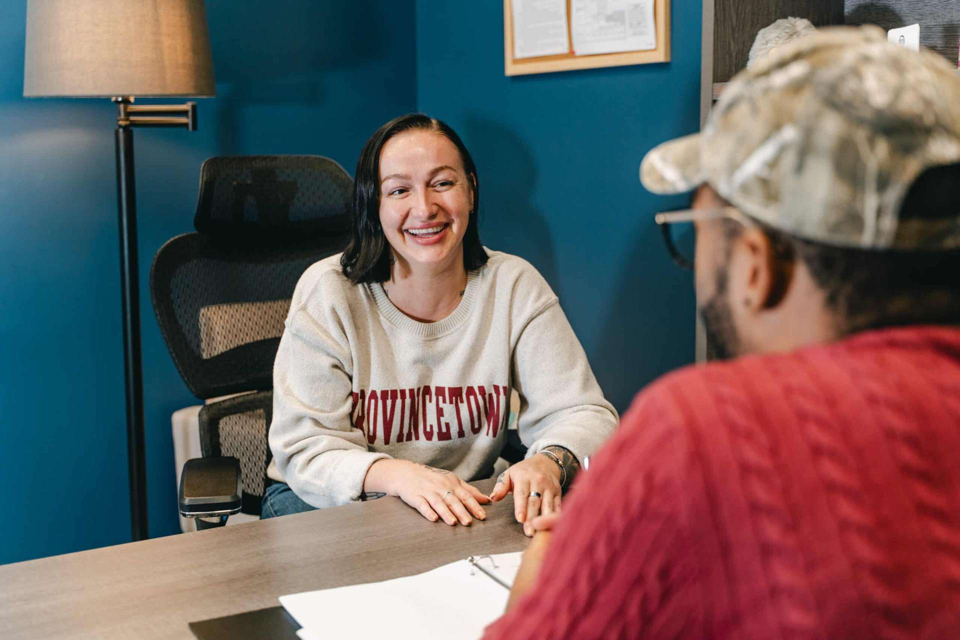 Clinician in one-on-one session with a client at Moving Mountains Recovery